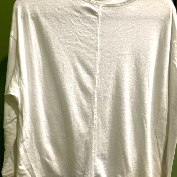 This size small made. By Aeropostale. It’s gray with hot pink trim on inside - Picture 4 of 10